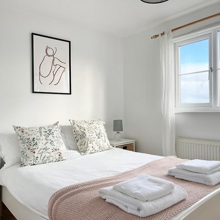 Spacious Home Sleeps 6 Short Walk To Port Isaac Village & Stunning Views Exterior foto