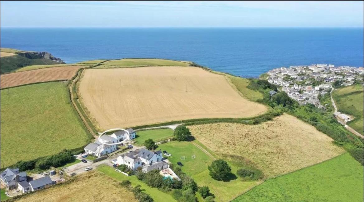 Spacious Home Sleeps 6 Short Walk To Port Isaac Village & Stunning Views Exterior foto